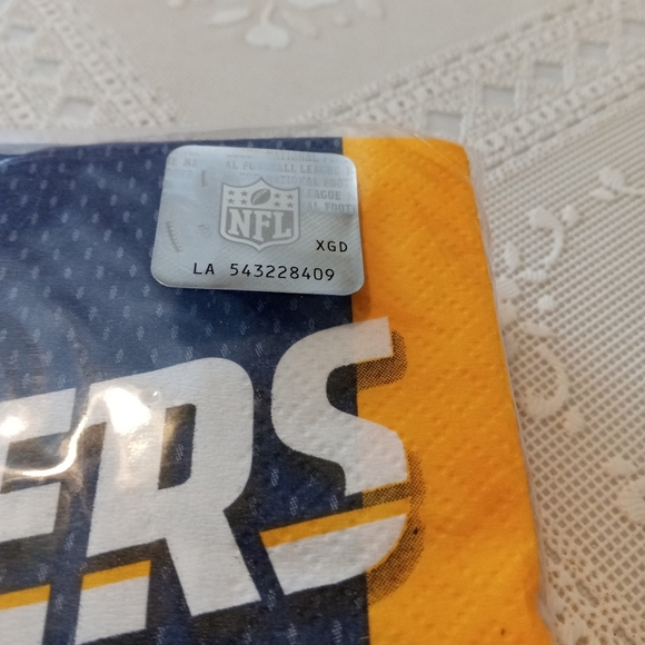 🆕 1 pack of Los Angeles Chargers Lunch Napkins 36ct - Picture 3 of 4
